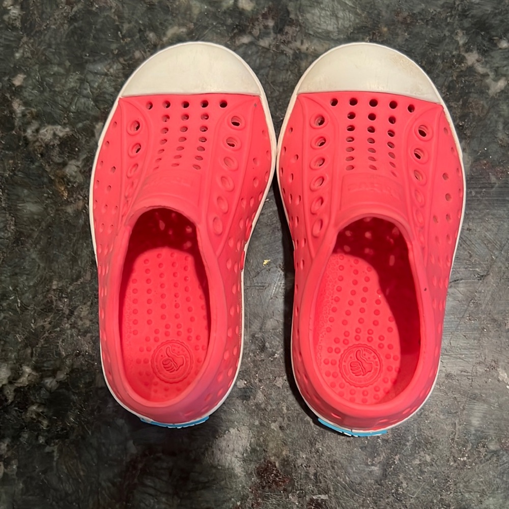 Native pink size 6